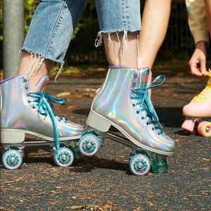 Impala Holographic Roller Skates